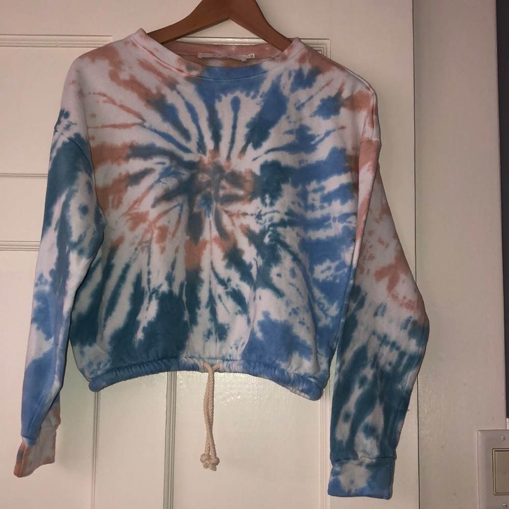 Women pull over top